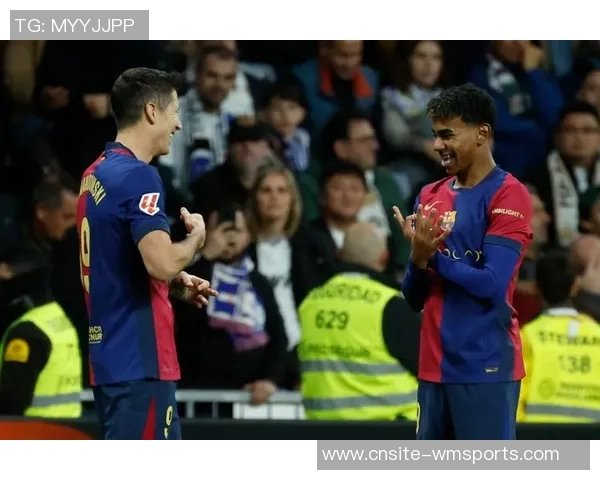 莱万伤情未明能否出战国家德比引发关注 莱万伤情未明能否出战国家德比引发关注