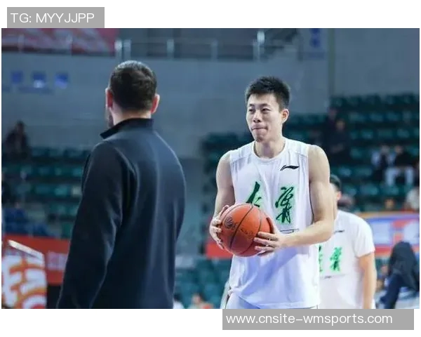 上海男篮兵强马壮王哲林张镇麟洛夫顿古德温弗格领衔全力冲击新赛季 上海男篮兵强马壮王哲林张镇麟洛夫顿古德温弗格领衔全力冲击新赛季